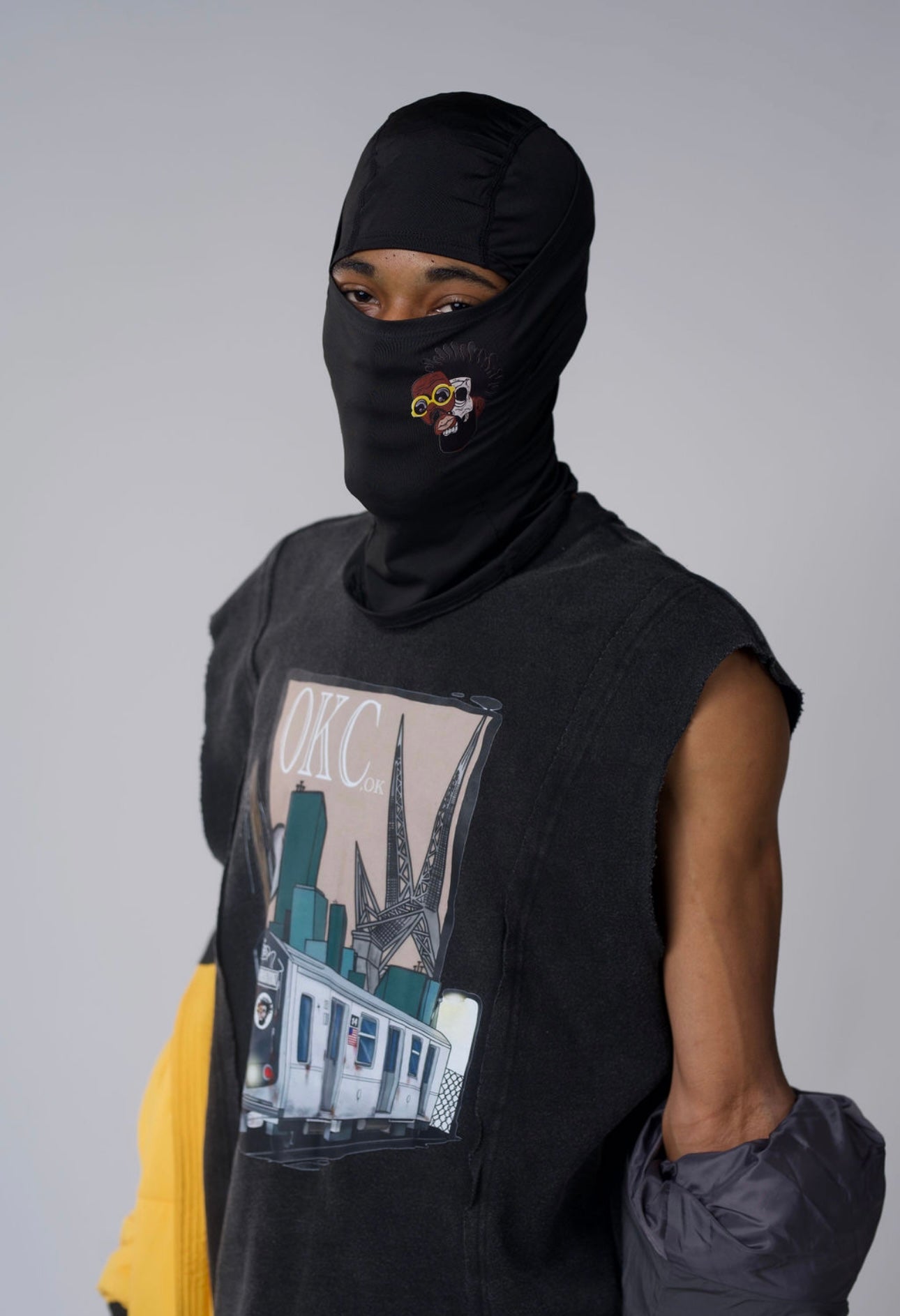 The City / Sleeve-Cut