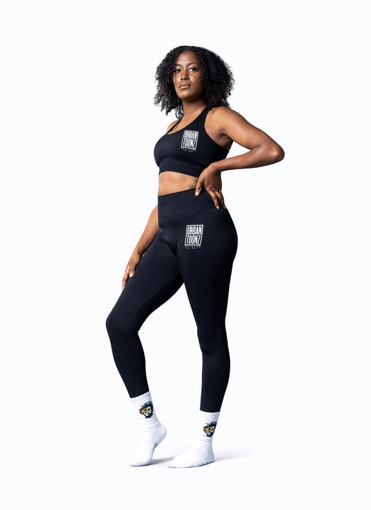 Performance Set – Black Sports Bra & Leggings